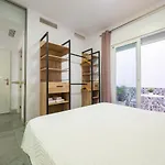 Cubo's Boutique Urban Deluxe *