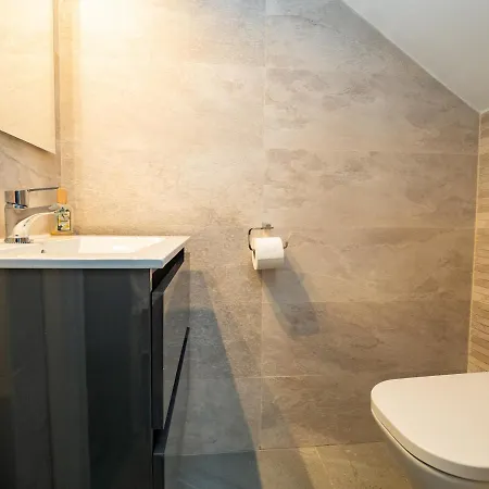 Cubo's Boutique Urban Deluxe דירה